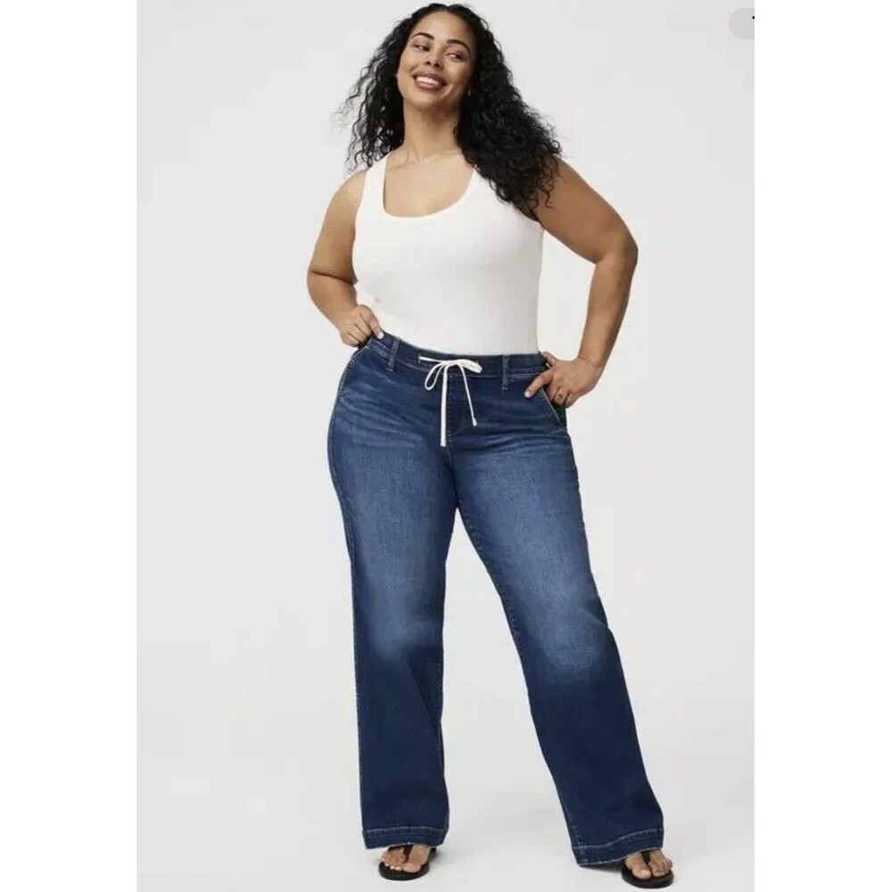 Torrid Super Soft Weekend Wide Leg Jeans Size 3R 3X 44” waist NWT Blue